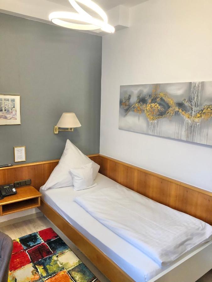 Hotel Garni "Brauerei Keller" Miltenberg Kültér fotó